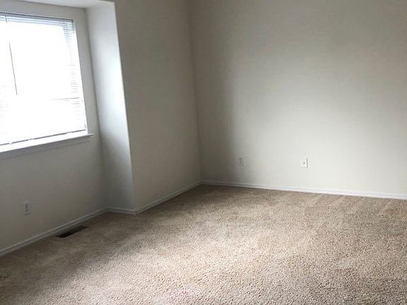 3rd image of 3404 Golden Valley Dr