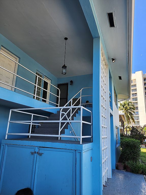 3204 Colony Club Rd APT 6, Pompano Beach FL - Owner Finance Home