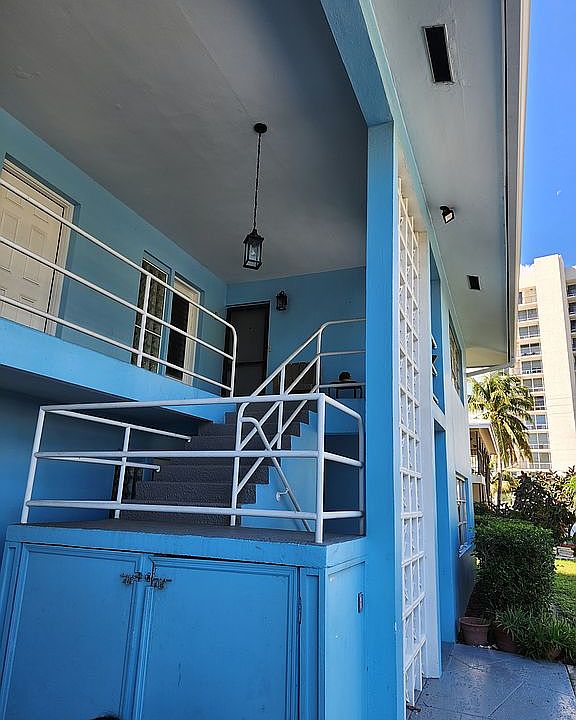 1st image of 3204 Colony Club Rd APT 6