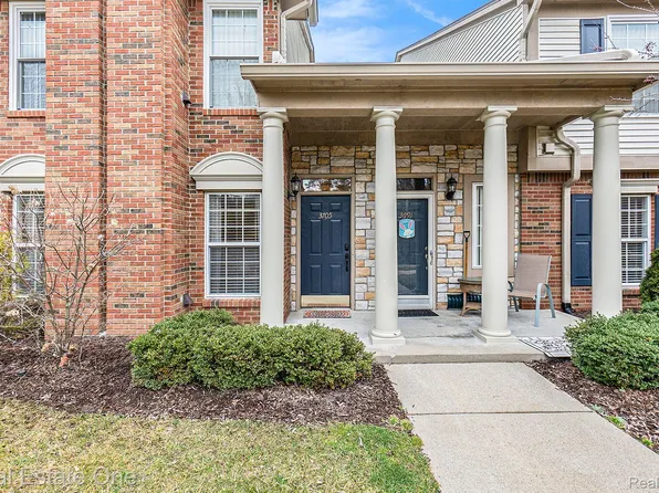 3705 Oakmonte Blvd #1, Rochester, MI 48306
