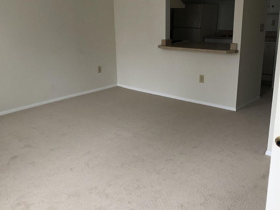 2nd image of 73 Spring St APT 1