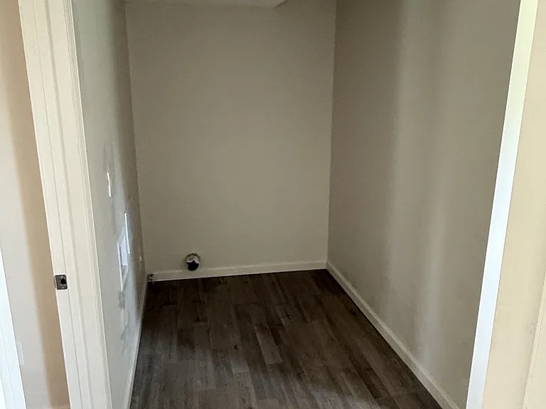 42 Halsey Dr — Photo 9