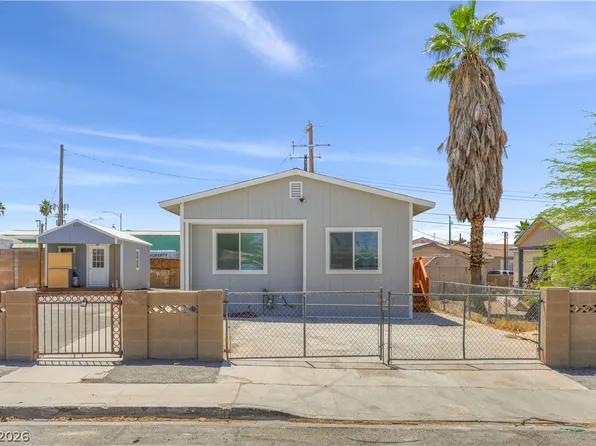6273 Mount Rainier Ave, Sunrise Manor, NV 89156