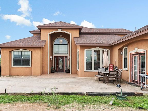 5th image of 50 Yucca Dr