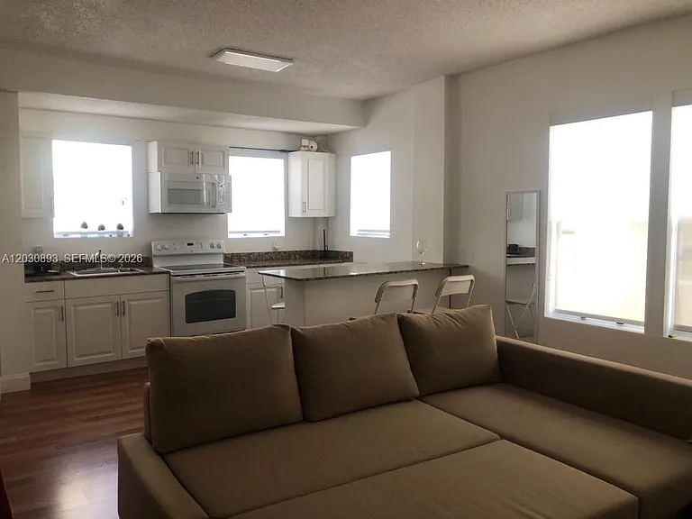 737 Jefferson Ave #103 — Photo 6