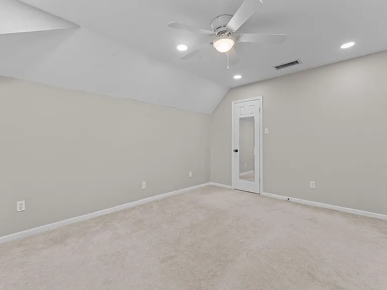 1602 Seminole St — Photo 33