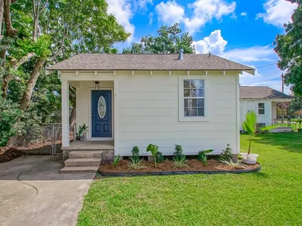 121 Hamilton St, Gretna, LA 70053