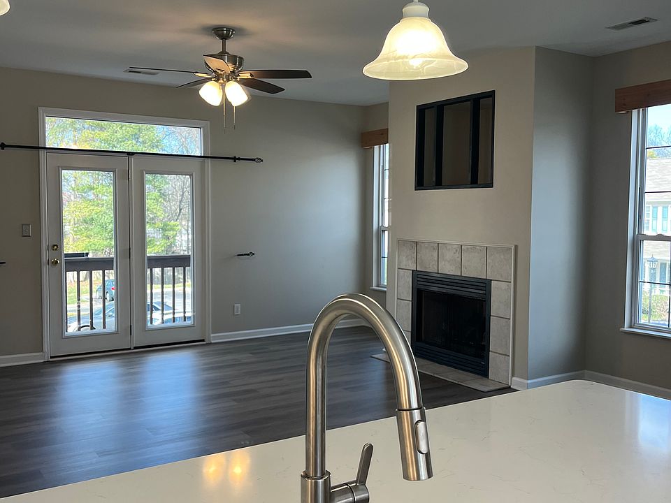 1st image of 10725 Prince Albert Way