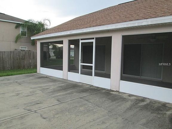 2nd image of 822 Summer Glen Dr