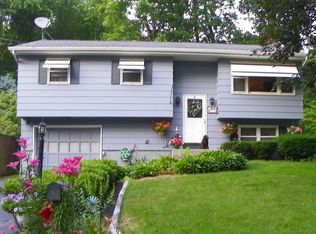 21 Myrtle Rd, Griswold, CT 06351