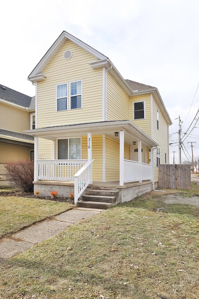 319 Burt St photo 1