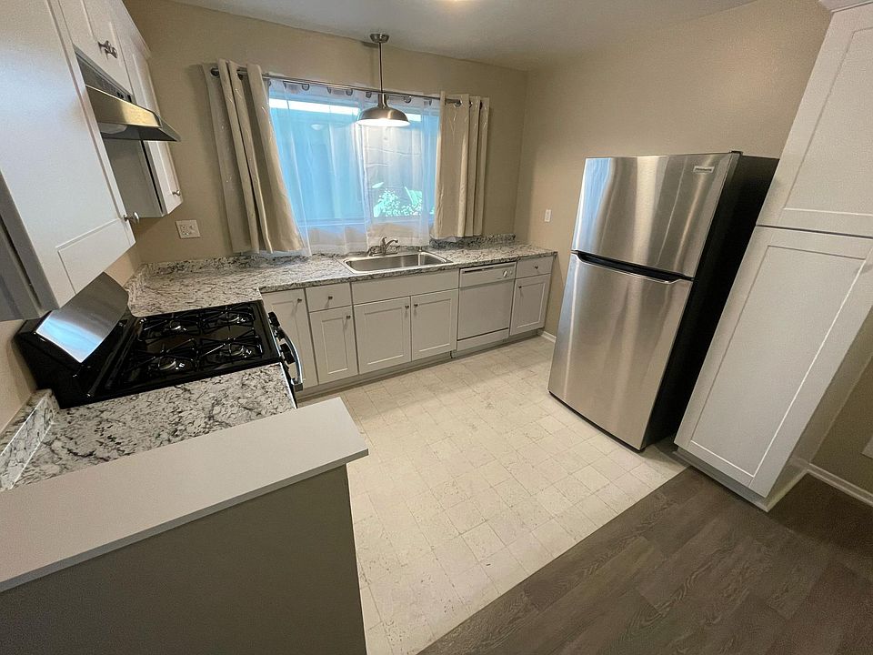 1st image of 10940 Hesby St #3