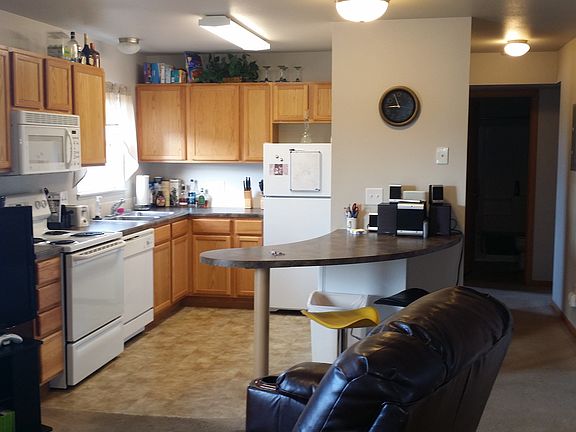 3rd image of 529 Mitchell St #K-10