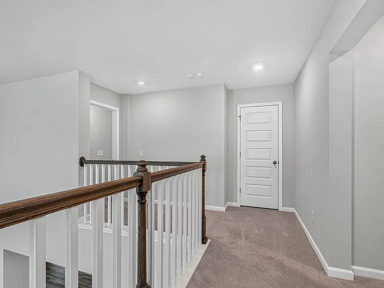 518 Yellow Leaf Ln — Photo 31