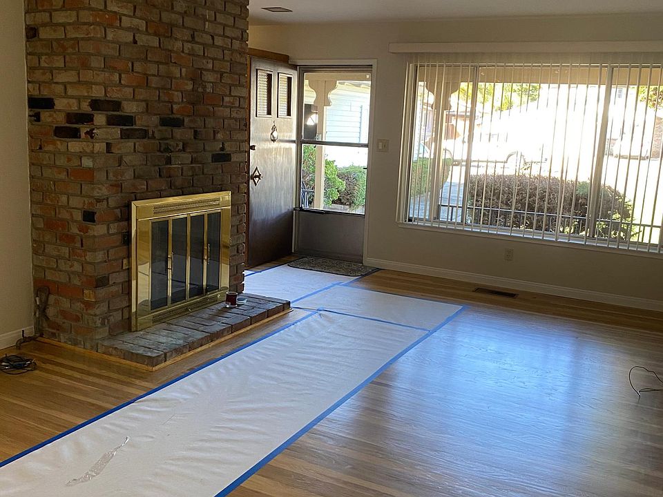 1st image of 857 Selby Ln