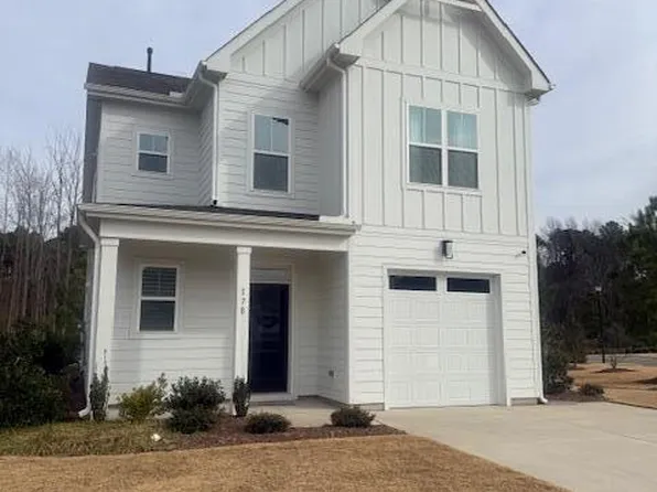 178 Village Walk Dr, Clayton, NC 27527