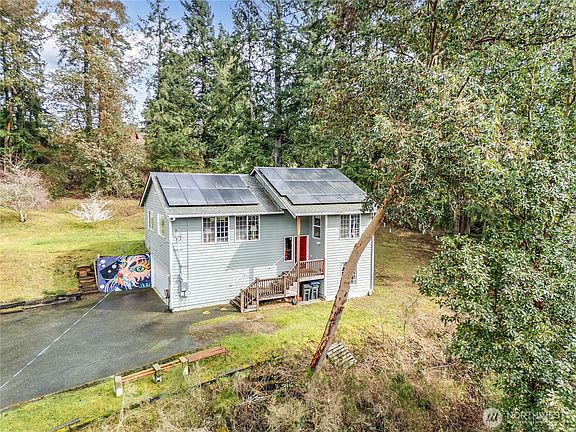 4th image of 16580 NE Stewart Drive
