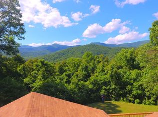 374 Cowee View Ln, Franklin, NC 28734