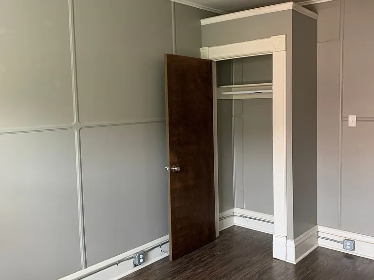 141 S 15th St #2 — Photo 11