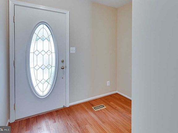 3rd image of 5471 Safe Harbor Ct