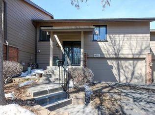 8082 Timber Lake Dr, Eden Prairie, MN 55347