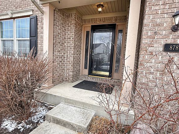 2nd image of 878 Woodgate Ln
