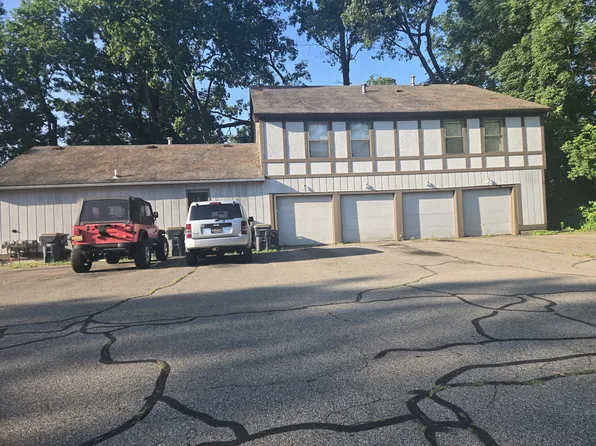 7580 Timbercreek Ct APT 3, Portage, MI 49024