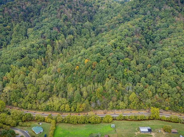 John Simms Hill Rd, Honaker, VA 24260