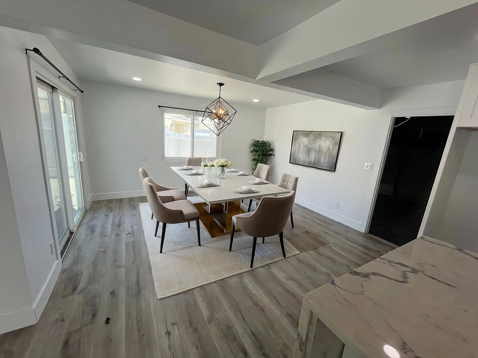3 bed, $4,995 — Photo 2
