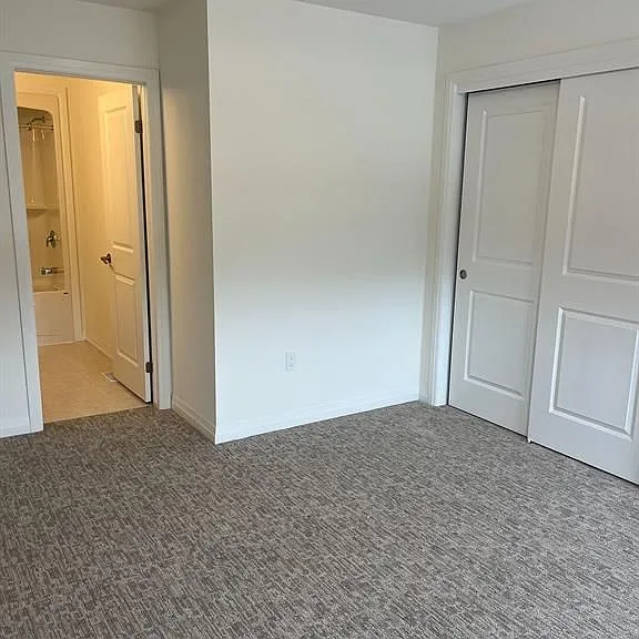 84 Acacia Rd #UPPER — Photo 12