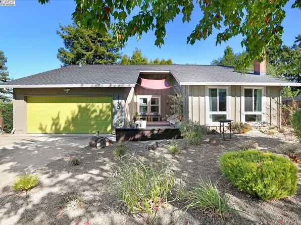 1130 Estates Dr, Napa, CA 94558