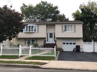 66 Anderson Ave, Bergenfield, NJ 07621