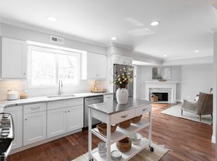 31 Maple Dr, Spring Lake, NJ 07762