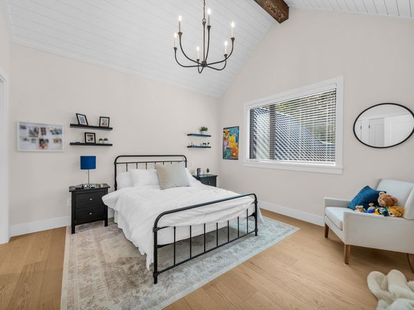6 bedroom rental in West Vancouver — photo 14