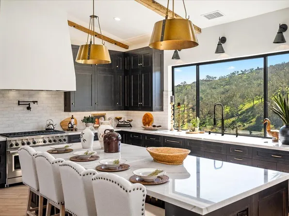 2575 Warm Springs Ln, Templeton, CA 93465