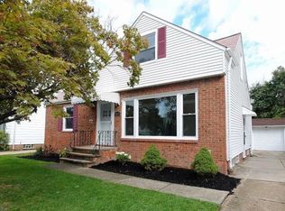 3843 Wallingford Rd, South Euclid, OH 44121