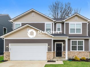 11934 Wooden Trace Dr, Louisville, KY 40229