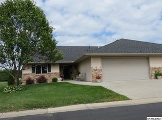 232 Valley View Dr SE, Willmar, MN 56201