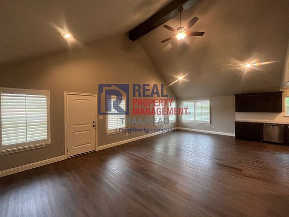 5th image of 2700 Steepleridge Cir
