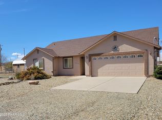 20558 E Mesa Verde Rd, Mayer, AZ 86333