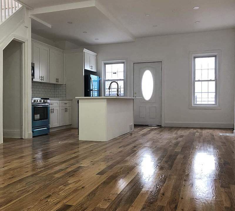 1st image of 8923 129th St