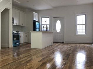 8923 129th St, Richmond Hill, NY 11418
