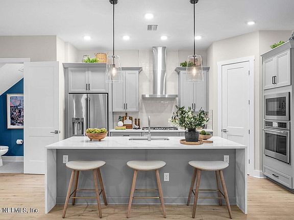 6th image of this home