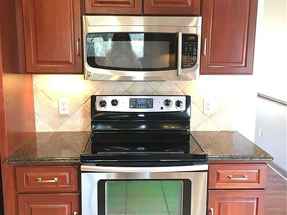 5th image of 8283 Whiteridge Cir NW