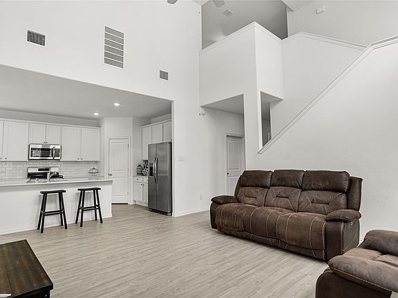 5th image of 9920 Little Tree Ln