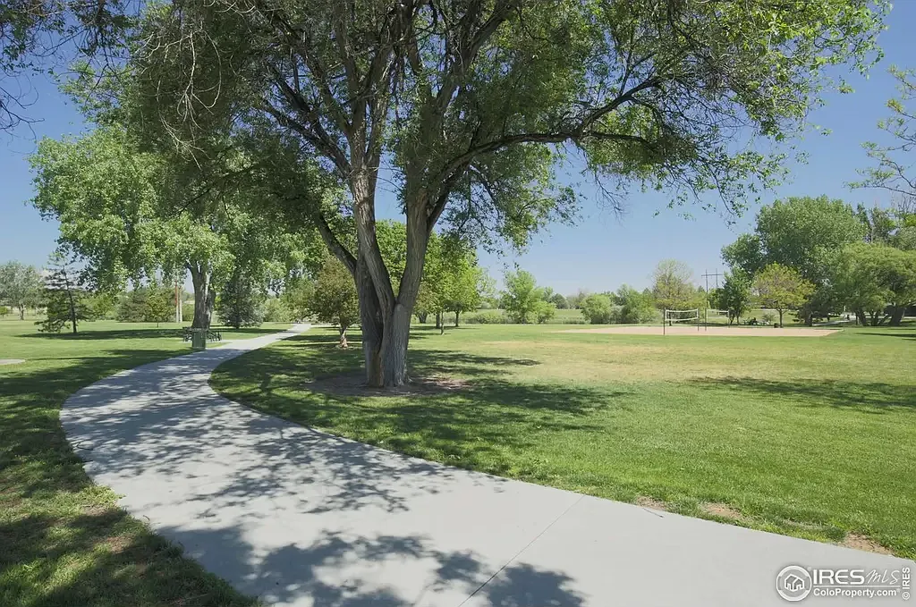 2 bed, 1.5 bath, 1000 sqft, $1,375 — Photo 1