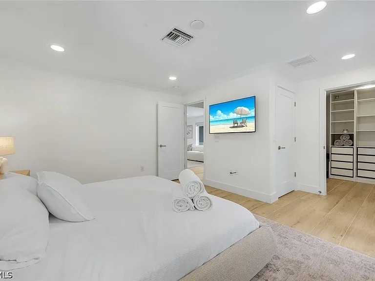 27098 Harbor Dr — Photo 18