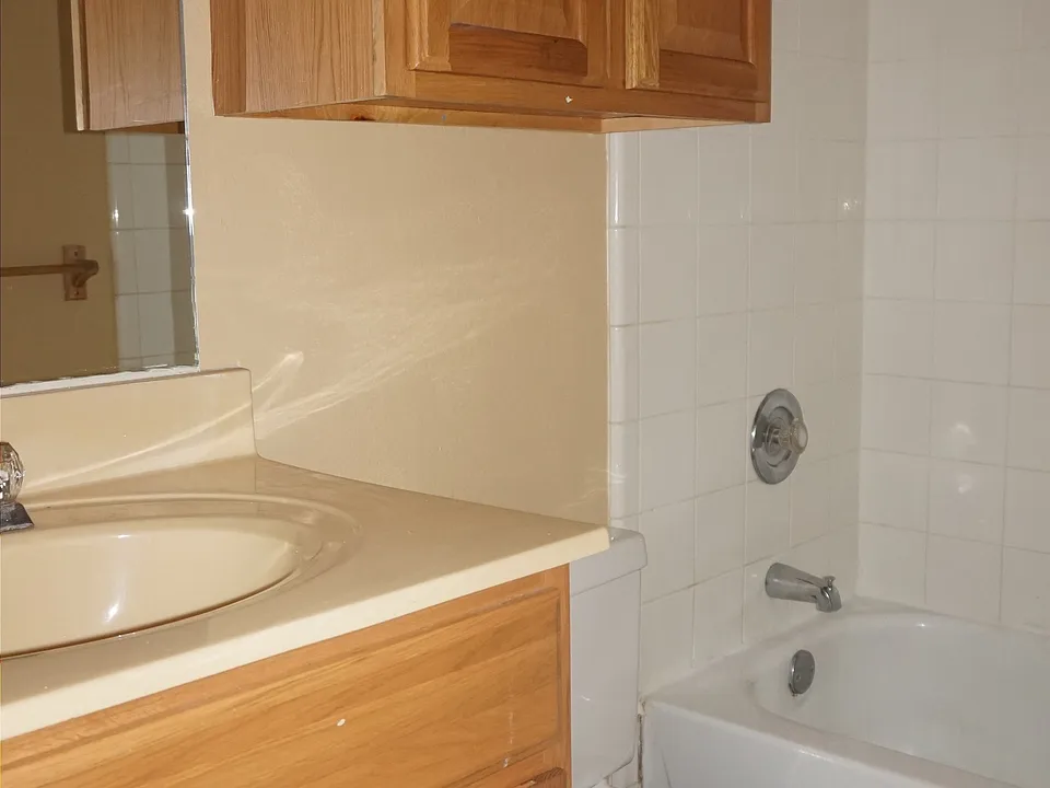 006_Bathroom_06102021