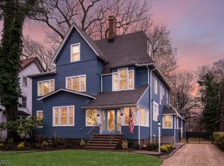 272 Ridgewood Ave, Glen Ridge, NJ 07028