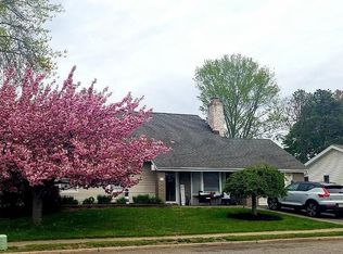 137 Inverness Rd, Holbrook, NY 11741